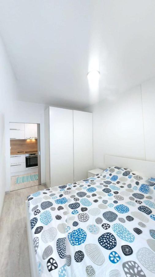 Old Town 1 Bdr, A/C, W/Parking Apartment Bratislava Exterior foto