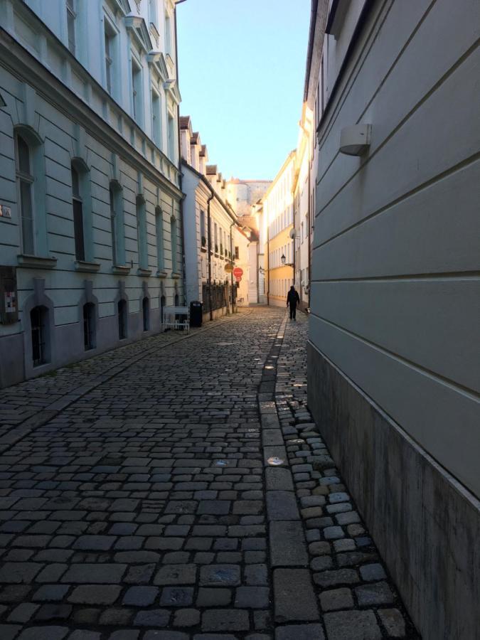 Old Town 1 Bdr, A/C, W/Parking Apartment Bratislava Exterior foto
